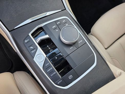 Certified 2024 BMW 330i Sedan w/ Convenience Package RWD image 21