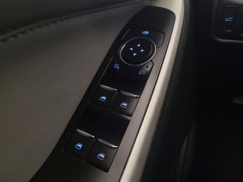 Used 2022 Ford Explorer XLT w/ Equipment Group 202A image 27