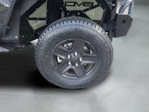 Used 2020 Jeep Gladiator Sport w/ Quick Order Package 23S image 5