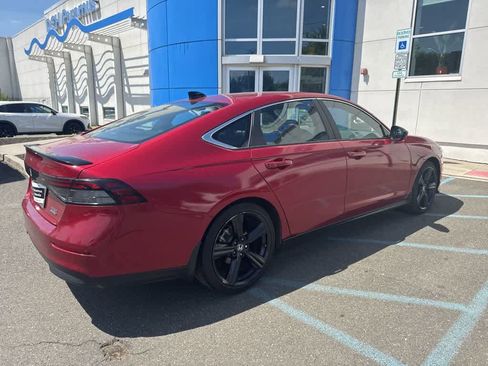 Used 2023 Honda Accord Sport image 12