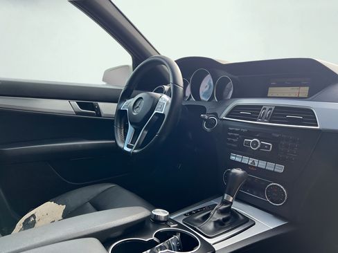 Used 2014 Mercedes-Benz C 250 Sedan image 29
