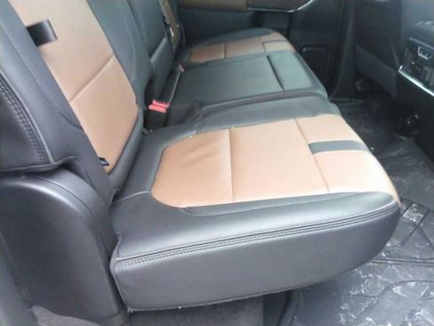 Used 2022 Chevrolet Silverado 2500 High Country image 7