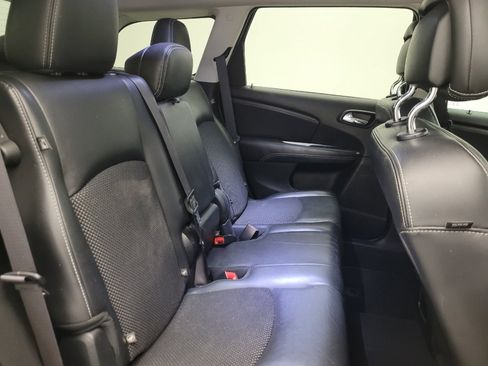 Used 2017 Dodge Journey Crossroad FWD image 19