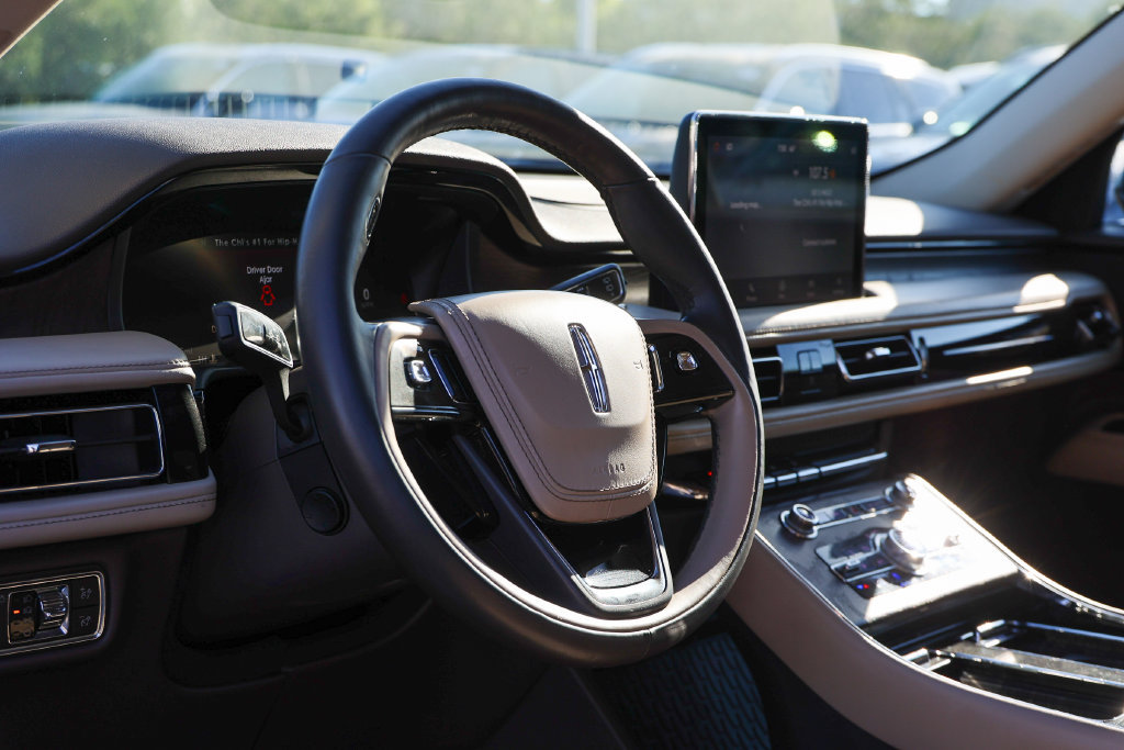 Used 2020 Lincoln Aviator Reserve w/ Elements Package Plus RWD image 30