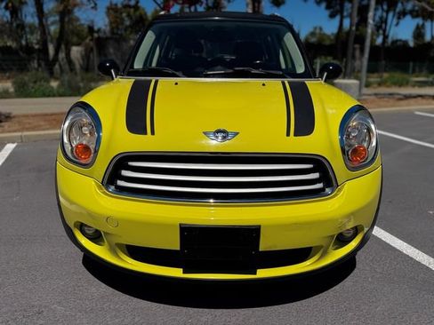 Used 2011 MINI Cooper Countryman FWD image 4