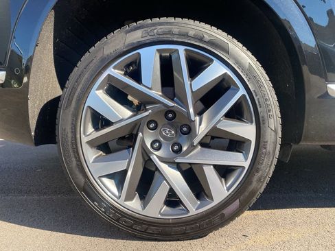 Used 2023 Hyundai Santa Fe Calligraphy image 33