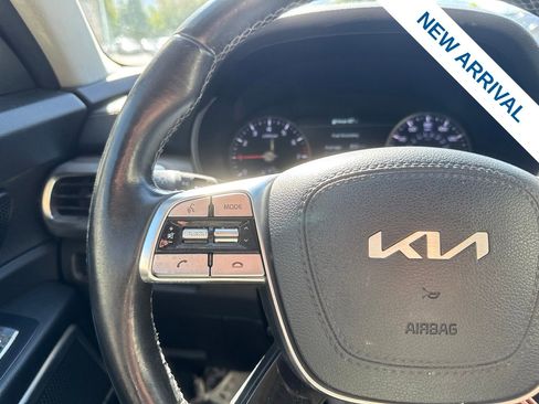 Used 2022 Kia Telluride SX w/ SX Prestige Package AWD/4WD image 24