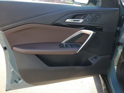 Used 2025 BMW X2 xDrive28i image 19