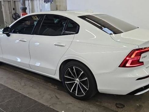 Used 2023 Volvo S60 T8 Core AWD/4WD image 2