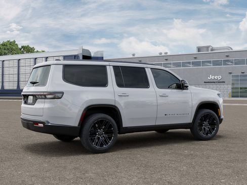 New 2026 Jeep Grand Wagoneer Limited AWD/4WD image 32