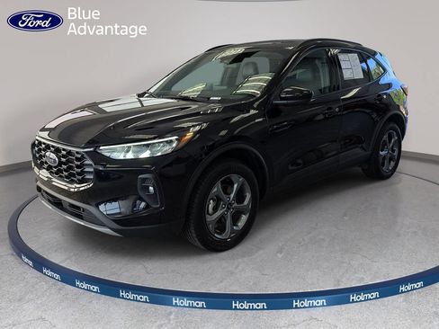 Certified 2025 Ford Escape ST-Line Select AWD/4WD image 1