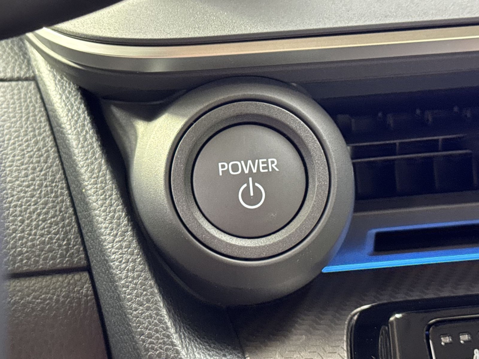 New 2027 Toyota Prius XLE FWD image 38