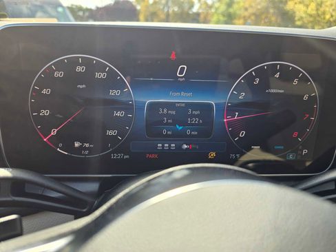 Certified 2026 Mercedes-Benz GLC 300 image 27