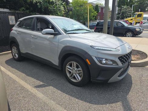 Used 2023 Hyundai Kona SE AWD/4WD image 5