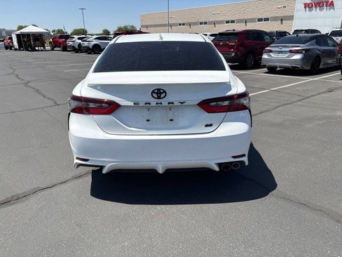 Used 2022 Toyota Camry SE w/ Audio Upgrade Package FWD image 11