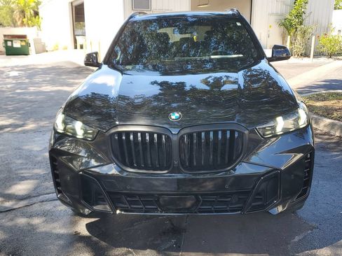 Used 2024 BMW X5 xDrive40i w/ M Sport Package AWD/4WD image 8
