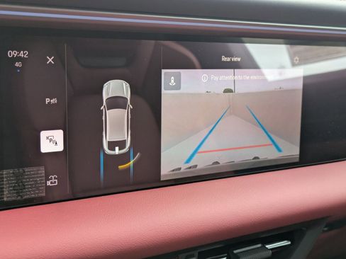 New 2025 Porsche Macan 4 Electric image 19