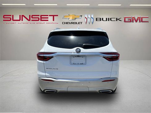 Used 2020 Buick Enclave Essence FWD image 5