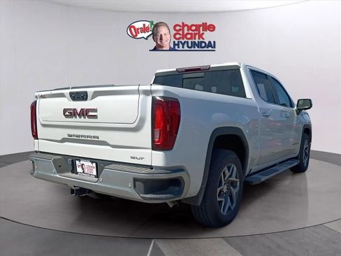 Used 2024 GMC Sierra 1500 SLT image 3