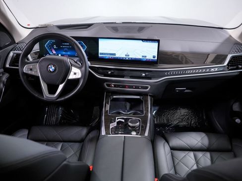 Used 2024 BMW X7 xDrive40i w/ Premium Package AWD/4WD image 19
