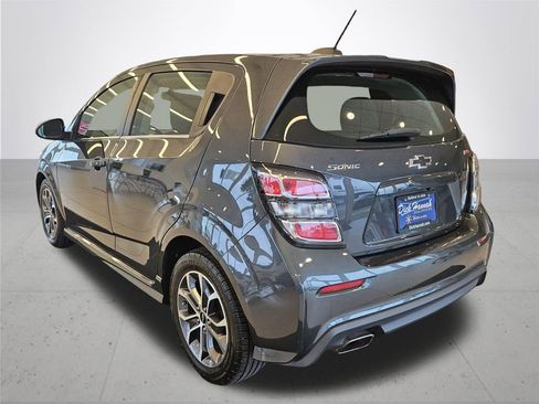 Used 2020 Chevrolet Sonic LT w/ Convenience Package image 10