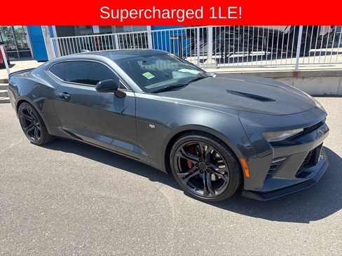 Used 2018 Chevrolet Camaro SS RWD image 6