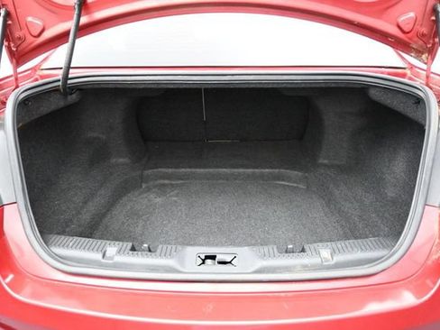 Used 2010 Ford Taurus SEL FWD image 30
