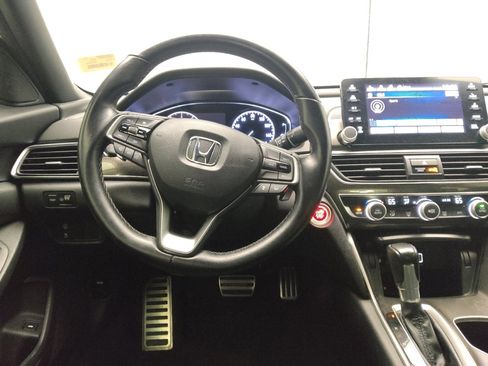 Used 2018 Honda Accord Sport image 22