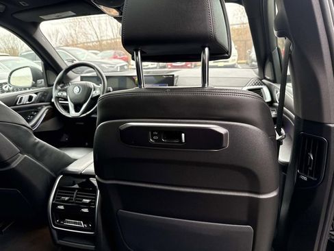 Used 2025 BMW X5 xDrive50e image 37