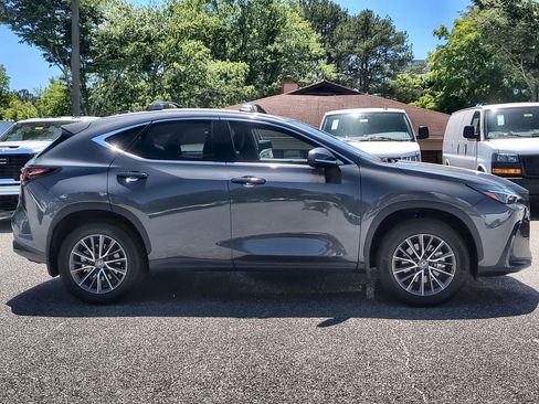 Used 2025 Lexus NX 250 FWD w/ Accessory Package (2T) image 9