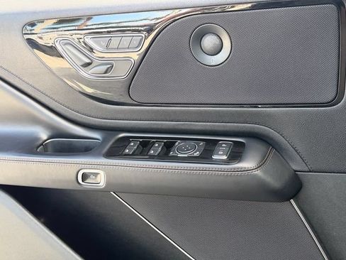 Used 2022 Lincoln Aviator Reserve RWD image 23