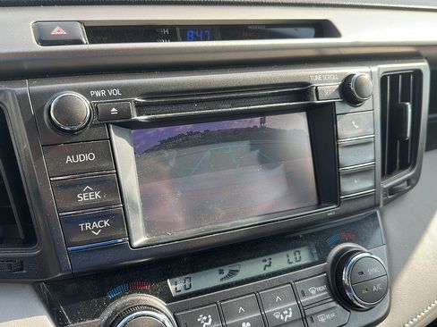 Used 2013 Toyota RAV4 XLE AWD/4WD image 15