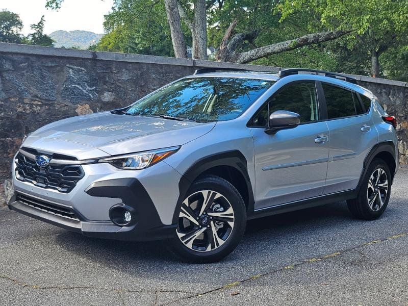 Used 2025 Subaru Crosstrek 2.5i Premium AWD/4WD image 4