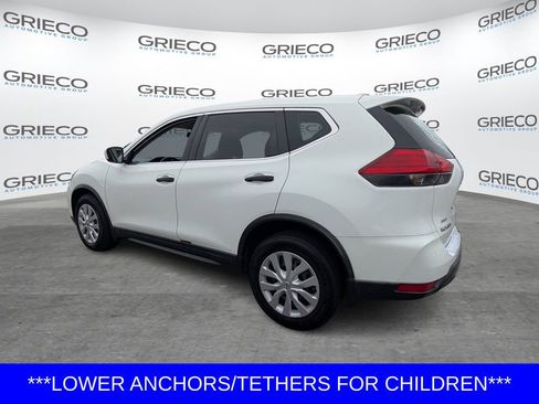 Used 2017 Nissan Rogue S image 5