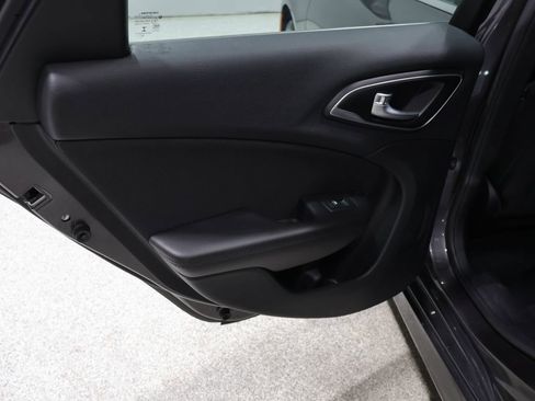 Used 2015 Chrysler 200 Limited w/ Convenience Group FWD image 19