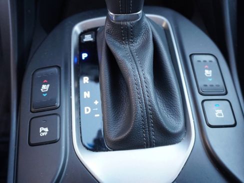 Used 2018 Hyundai Santa Fe Sport w/ Cargo Package image 24