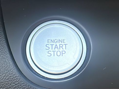 Used 2024 Hyundai Elantra SEL FWD image 23