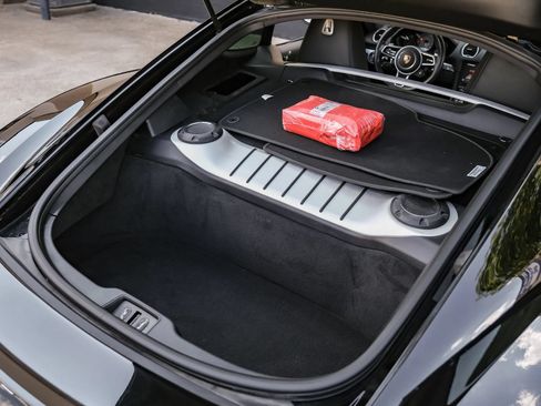 Used 2019 Porsche 718 Cayman S RWD image 36