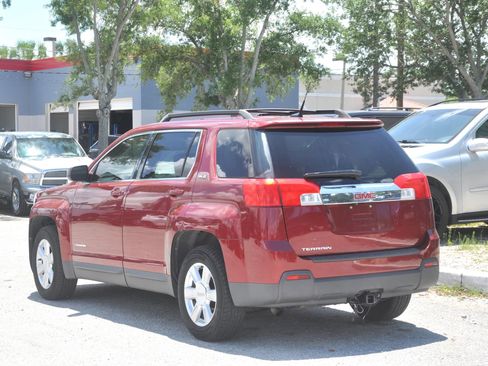 Used 2011 GMC Terrain SLE FWD image 10