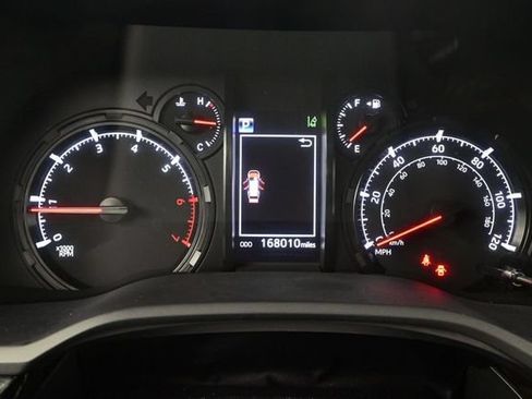 Used 2021 Toyota 4Runner SR5 AWD/4WD image 8