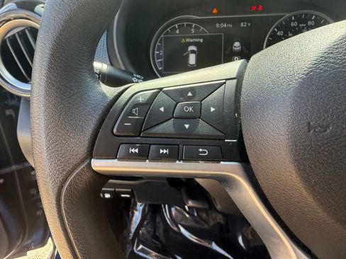 Used 2020 Nissan Kicks SV image 24