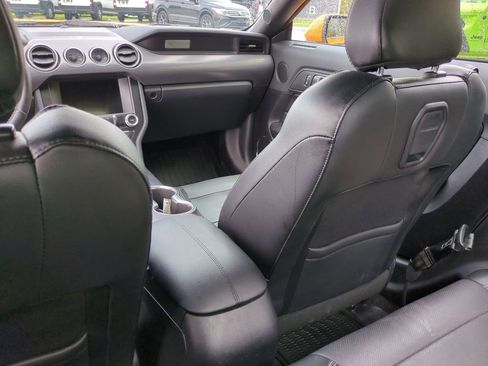 Used 2019 Ford Mustang GT Premium w/ GT Performance Package image 15