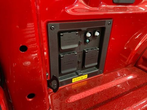 New 2023 Ford F150 Lightning Platinum image 13