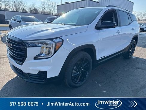 Certified 2023 GMC Terrain SLE w/ Driver Convenience Package image 7