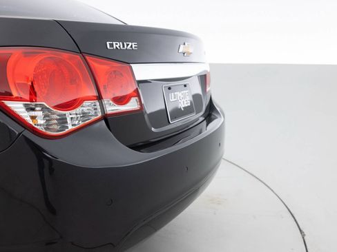 Used 2012 Chevrolet Cruze LTZ FWD image 16