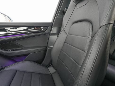 Used 2026 Porsche Panamera image 27