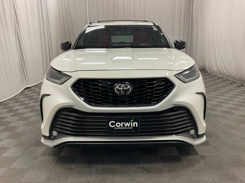 Used 2021 Toyota Highlander XSE image 12