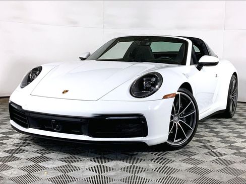 Certified 2024 Porsche 911 Targa 4 AWD/4WD image 1