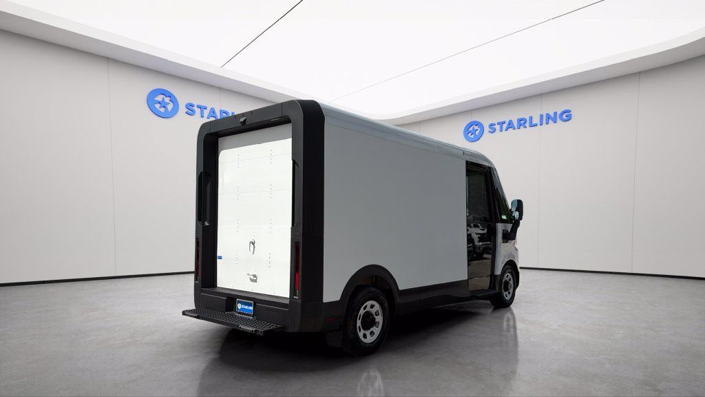 Used 2024 Chevrolet Brightdrop 400 w/ Commercial Equipment Package AWD/4WD image 10