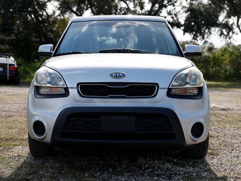 Used 2012 Kia Soul + image 17